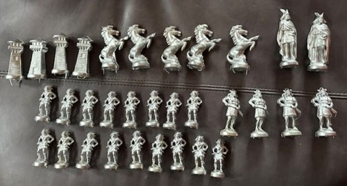Schachfiguren aus zinn - schachfiguren,