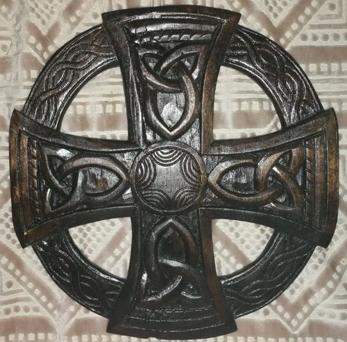 Keltenkreuz holzarbeit - keltenkreuz,